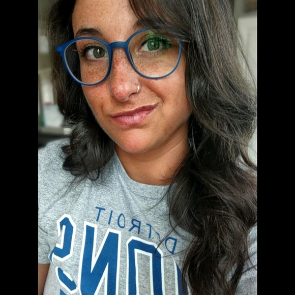 Meet your Posher, Paige - Picture 1 of 1